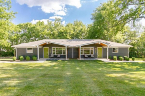 Bright Bungalow Country Dream Retreat